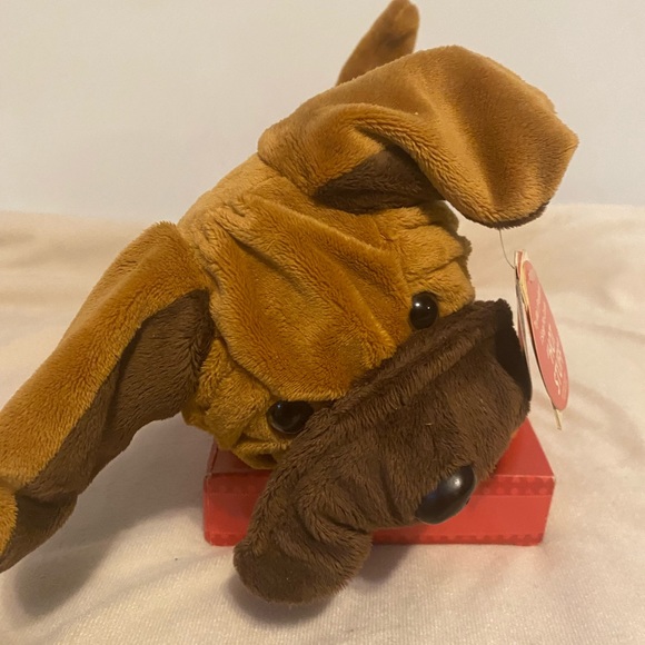 Dan Dee Dachsund plush singing  "Hot Stuff" Puppy Dog stuffed animal - Picture 1 of 8